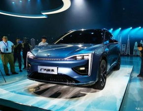 广汽蔚来首款产品车机系统曝光 三联屏设计惊艳，硬件实力抢镜蔚派国际